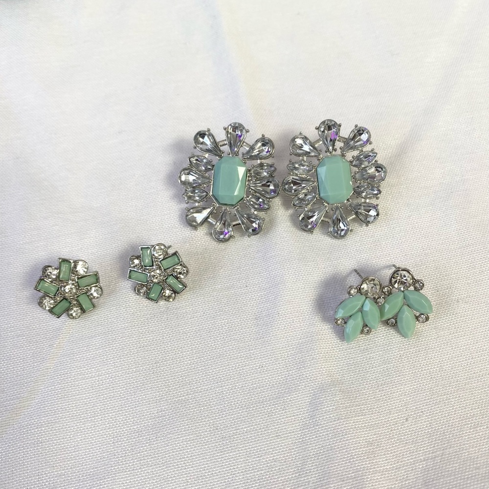 Turquoise color earrings with rhinestones. Super cute statement earrings.